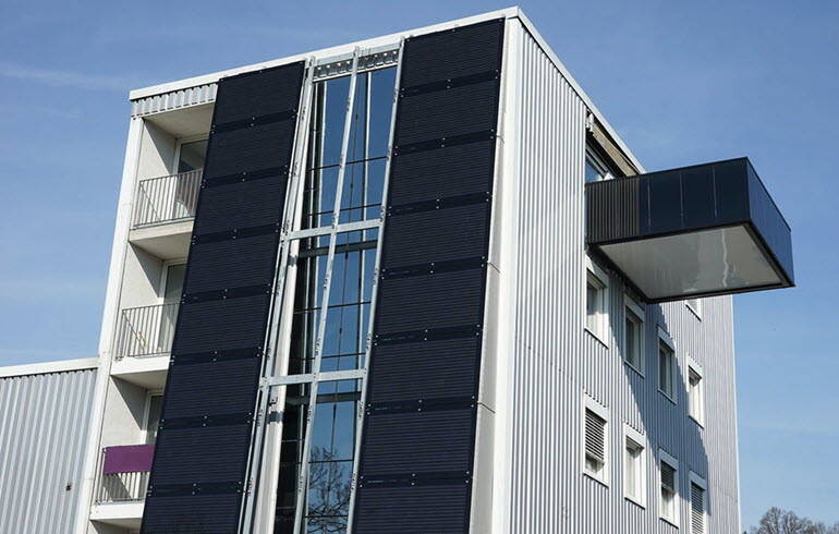 Solarfassade mit Photovoltaik-Elementen